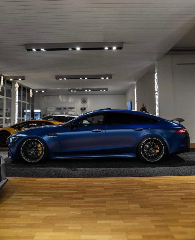 Mercedes-AMG GT63 S 2