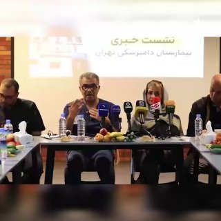 בימים האחרונים דווח על עלייה במספר השועלים בטהרן. שועלים שחיו בעבר רק בפאתי העיר ובמורדות אלבורז, הופיעו כיום באזורי מגורים ואפילו במקומות ללא שטח ירוק משמעותי. פיאם מוהבי, ראש החברה הווטרינרית האיראנית, מתח ביקורת על הרחקת הכלבים מהאזורים העירוניים של הבירה, ואמר כי הצעד הזה של העירייה גרם לשועלים להיכנס לאזורי המגורים של טהראן מפאתי העיר. ראש החברה הווטרינרית של איראן התייחס לשועלים כמאגרי כלבת והזהיר שהם עלולים להוות איום רציני על בריאות האזרחים. הסיבות החשובות ביותר לציד ולשליטה באוכלוסיית השועלים הן הגנה על חוות עופות ובעלי חיים קטנים ושליטה בכמה מחלות חיות בר כגון כלבת.