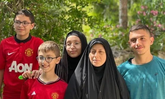 روزنامه ایران: ⭕ ادامه حملات اسرائیل به جنوب لبنان ؛ 11 شهید تاکنون / 8 روز محاصره خانواده فلسطینی توسط شهرک نشینان اسرائیلی / سفیر آمر