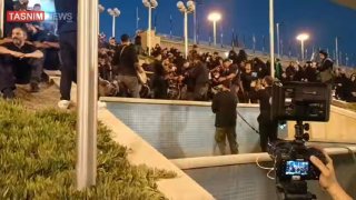 צלילי תופים נשמעו בכיכר חומייני לקראת תהלוכת הלוויה