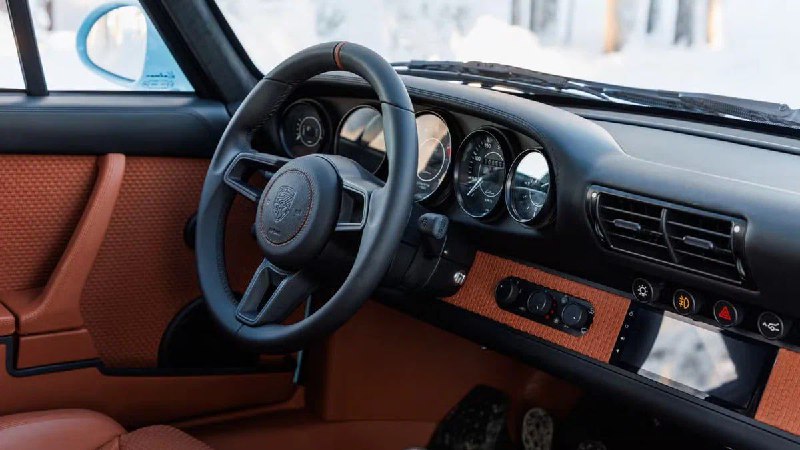 Ателье Kalmar построило ультрадорогой 650-сильный рестомод Porsche 911 на базе 993. 5