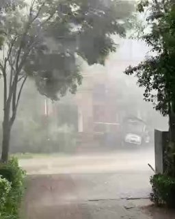 🎦 רוחות חזקות פקדו את העיר לויאנג, סין