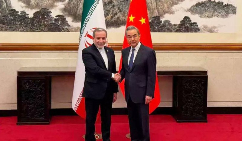 📸 Meeting of Iraqi and Wang Yi, foreign ministers of Iran and China, in Beijing