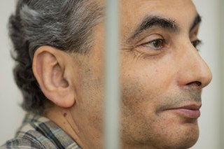 ⚡️ «Ваша честь, в этом судебном процессе уничтожено право полностью».  Лев Шлосберг* в прениях суда, где ему сегодня запросили 12 лет, за 30 секунд сформулировал свою позицию.  18+. НАСТОЯЩИЙ МАТЕРИАЛ (ИНФОРМАЦИЯ) ПРОИЗВЕДЕН, РАСПРОСТРАНЕН И (ИЛИ) НАПРАВЛЕ
