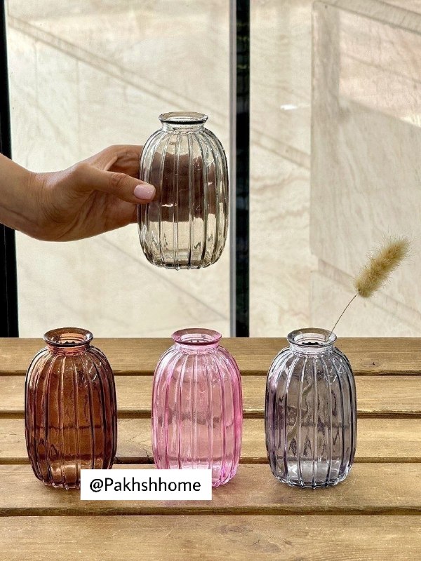 پخش هوم لند: 👍 گلدان تارا سایز ۱🔻ابعاد : 11*11*9 cm🔻از جنس شیشه🔻دارای جعبه کاهی🔻📦۳۶ عدد🔻قیمت : ۱۲۳۵۰۰ ت🆔كانال فروشگاه👇🏻@Pakhshhome☎️📞