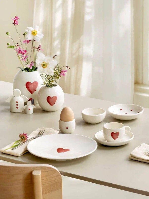 Посылаю любовь. Буквально Маленький салатник Villeroy Boch 8 см премиального фарфора. Для соусов, орешков, ягод и десертов. Нежный дизайн, романтич... - изображение 1 - telegram, view, посылаю