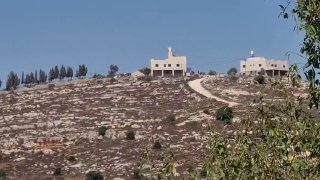 דחוף: משפחת "אלטובסי" נעקרה מביתה ומתנחלים כבשו את המקום לאחר מצור שנמשך למעלה משבועיים בכפר "ג'לוד" שליד שכם.