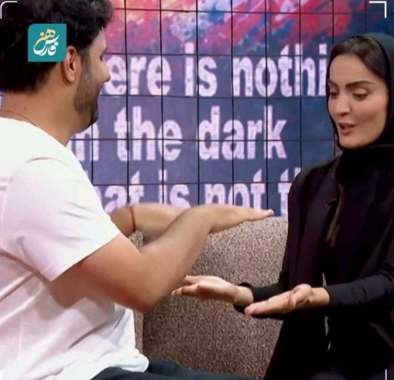 خبرفوری: 🔴 خبرگزاری فارس : این چه وضعیه تو شبکه نمایش خانگی تو بازی نون بیار کباب ببر زن و مردا دارن نامحرمارو میمالنو لمس میکنن.