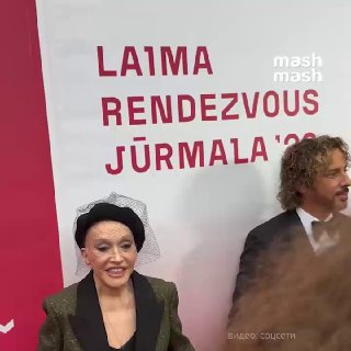 Алла Пугачёва сломала ногу и тазобедренный сустав — после операции четыре месяца не вставала с кровати после тяжёлого падения и боялась, что больше никогда не сможет ходить.Врачи сразу предупредили: восстановление займёт минимум полгода. Первые четыре меся