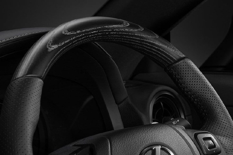 Lexus IS получил спецверсию F Sport Black IV 4