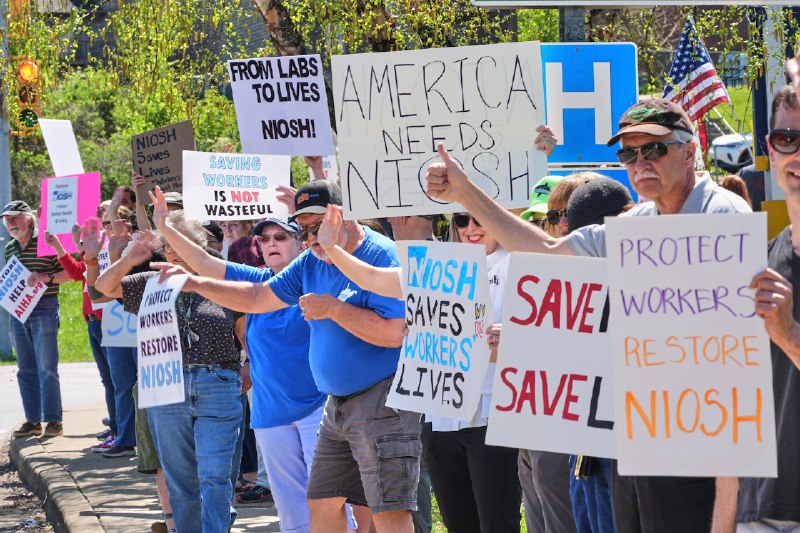 Coal miners head to court over Trump cuts to black lung screening staff