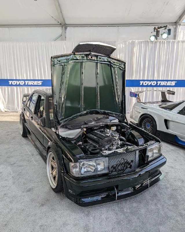 Mercedes Benz 190Е 2.3-16 2
