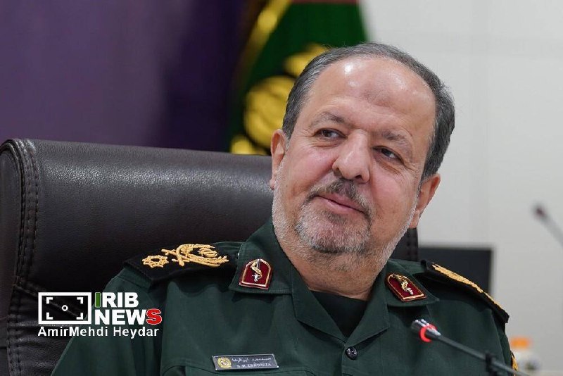 آذرباخیش: سردار ابنالرضا: در شرایط جنگی هم سامانههای جدید وارد میدان شدند/ایران هرگز تسلیم فشار نمیشودسرپرست وزارت دفاع و پشتیب
