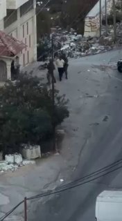 כוחות ישראל הישראלים תקפו קבוצת פלסטינים בשכונת עין דיר בהא, חברון