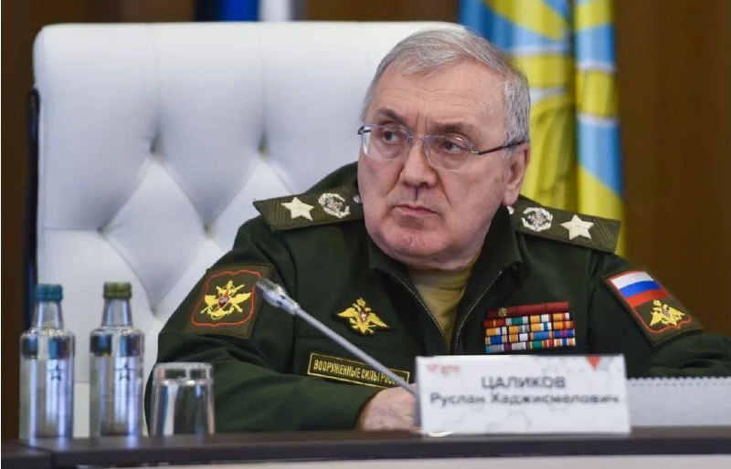 Задержан бывший первый замминистра обороны РФ Руслан Цаликов. Против него возбуждено уголовное дело, – сообщает СКР. фото