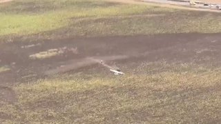 הרשויות ההונגריות עצרו טייס שלכאורה גנב מטוס כשהוא שיכור. מטוסי קרב התרוצצו לפני שנחת נחיתת חירום בשדה חמני…