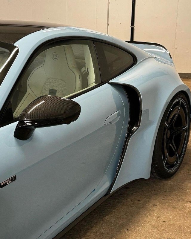 911 Turbo S Brabus Rocket 900 R 2