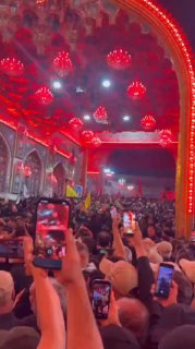 🎦 הרגע בו גופתו הקדושה של המנהיג ההרוג נכנסה למקדש של סייד אל-נפגעים (PBUH)