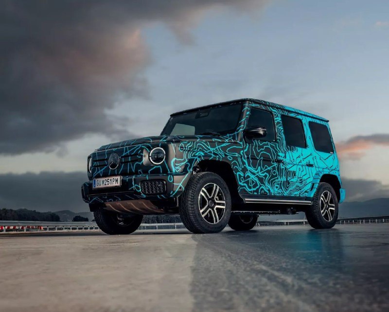 Mercedes-Benz показал предсерийный электро-гелик 3