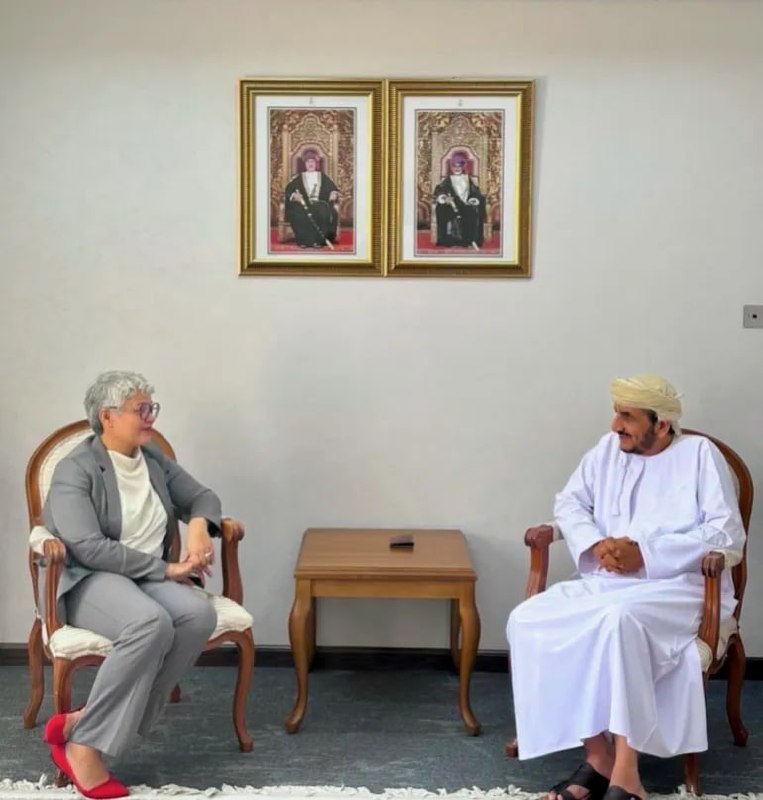 جهان تسنیم: گفتگوی سفیر آمریکا در مسقط با معاون وزارت خارجه عمانالجزیره انگلیسی: 🔹سفارت آمریکا اعلام کرد آنا اسکروگیمیا، سفیر این کش