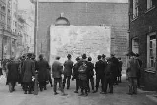Passersby study the new map of Europe after World War I, 1918Time Machine | Historical Photo