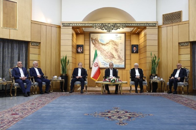 شمانیوز: 🔺پزشکیان: ما دنبال جنگ نیستیم، اما پاسخ قاطعی به متجاوزان خواهیم دادرئیس‌جمهور پیش از ترک تهران به مقصد قرقیزستان: 🔹ما د