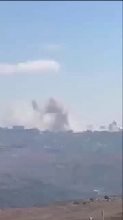 ️🇱🇧🇮🇱 פיצוץ ישראלי בערים הכבושות בינת ג'ביל ואל-טירי, בתוך אזור הביטחון של דרום לבנון.
