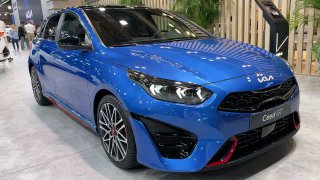 KIA CEED GT 2024 1.6 T-GDi 204 л.с., DCT Pack Premium Цена в Европе 38.480 евро