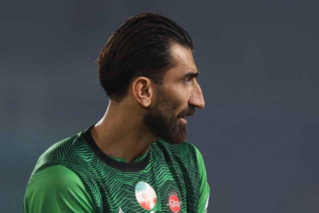 خراسان آنلاین: تیر بیرانوند برای فرار از سربازی به سنگ خورد ⚽️ علیرضا بیرانوند، پس از سال‌ها بهره‌مندی از رانت‌های عجیب فرار از سربازی 
