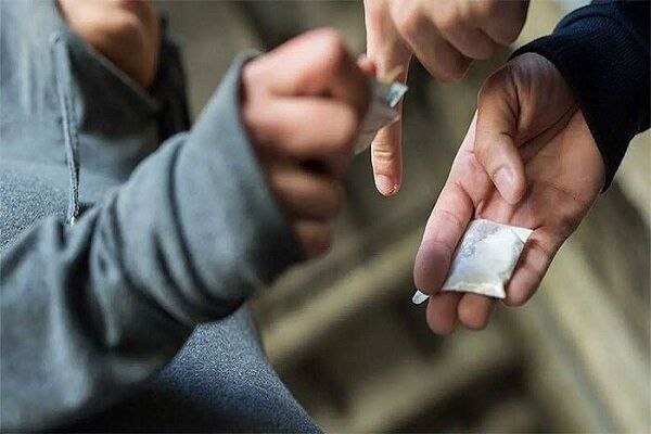مریوان خبر️: 🔷دستگیری ۱۹ نفر خرده فروش مواد مخدر و ۱ نفر قاچاقچی سابقه دار در مرداد ماه در "مریوان"🔹به گزارش خبرنگار خبرگزاری پلیس در