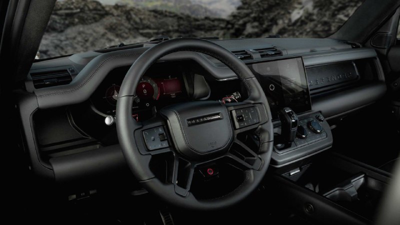 Land Rover Defender Octa получил новую версию Black 4