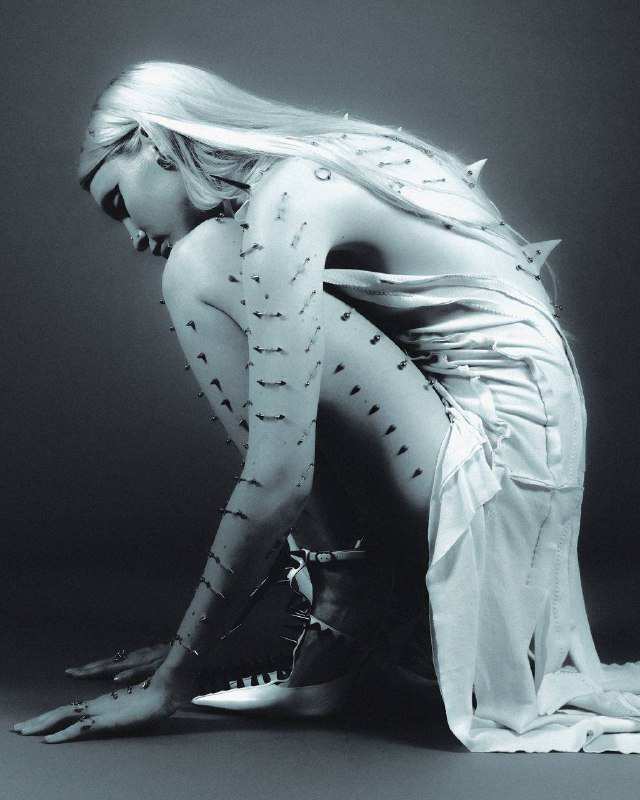 Съёмка на которой у меня не было референса по волосам, только доверие со стороны команды ✌🏻Фото и продакшн @kamillahanapova ассистент @patshina_anastasia  Идея и макияж @annrsb Стиль @salavat_kypere Модель @annaor1ova Волосы @tueva.maria Платье, блейзер и юбка @valerianasher Обувь и брюки-сапоги @the_sxslvtАссистенты по макияжу @anya_stylist_spb @margokca @bair.zdorzhiev Студия  @station__studioСъёмка на которой у меня не было референса по волосам, только доверие со стороны команды ✌🏻Фото и продакшн @kamillahanapova ассистент @patshina_anastasia  Идея и макияж @annrsb Стиль @salavat_kypere Модель @annaor1ova Волосы @tueva.maria Платье, блейзер и юбка @valerianasher Обувь и брюки-сапоги @the_sxslvtАссистенты по макияжу @anya_stylist_spb @margokca @bair.zdorzhiev Студия  @station__studio