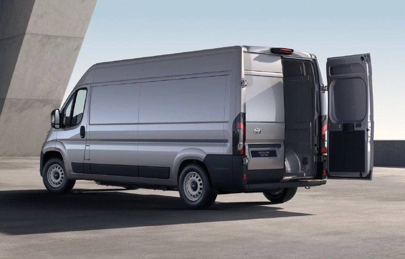 Фургон Toyota Proace Max получил электрическую версию 2