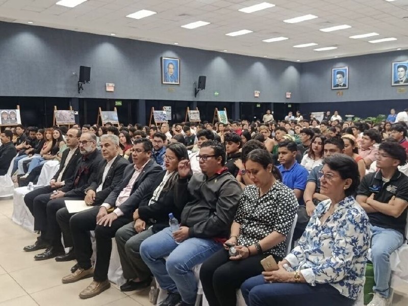 روزنامه فرهیختگان: 🔻برگزاری مراسم گرامیداشت شهدای مدرسه میناب در نیکاراگوئه🔻 مراسم گرامیداشت ۱۶۸ دانشآموز شهید مدرسه ابتدایی شجره طیبه مین