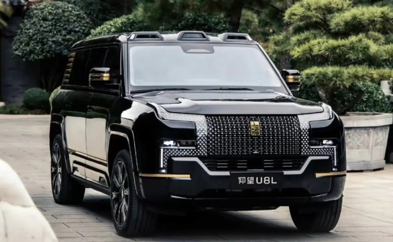 В Китае начались продажи удлинённой версии BYD Yangwang U8LЭтот люксовый внедоро