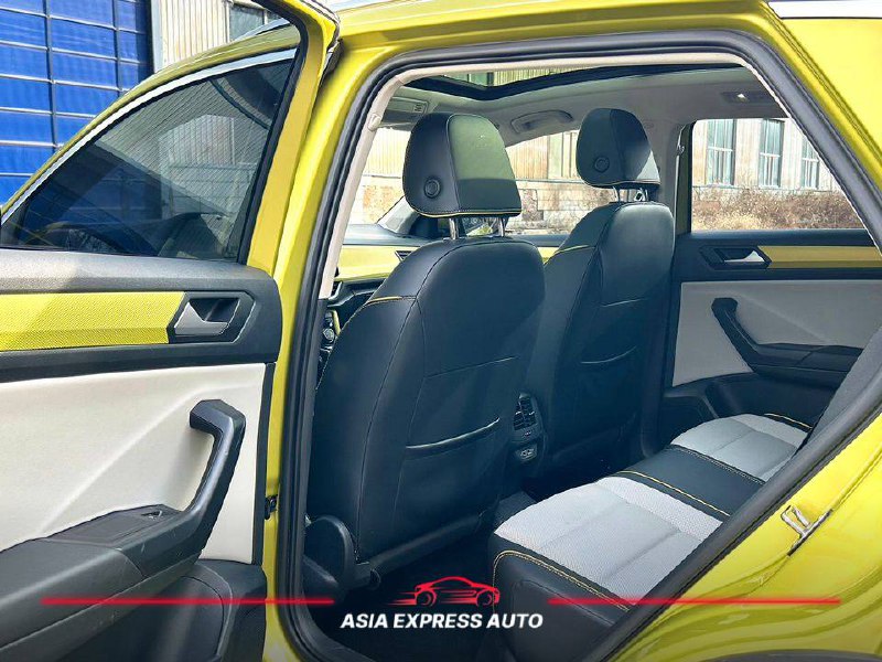 Volkswagen T-Roc 2023 фото 7