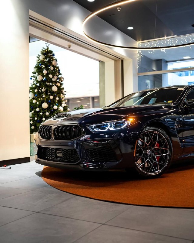 BMW M8