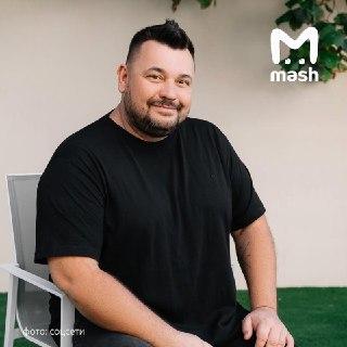 Солист "Руки вверх!" Сергей Жуков арендовал частный джет Bombardier за 4 миллиона рублей — чтобы долететь из Хабаровска в Якутск. Билетов на прямые рейсы нет. По нашей информации, артист и команда не захотели рисковать солд-аутами в ЦСП "Триумф" 21 и 22 ап