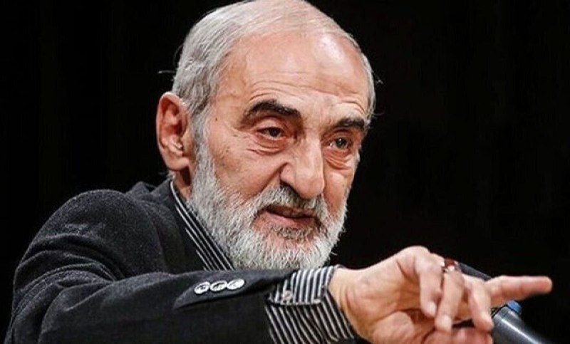 آنتی اکسیدان: حسین شریعتمداری: وظیفه جمهوری اسلامی در قبال مردم، فقط حجاب هست@Antioxidant