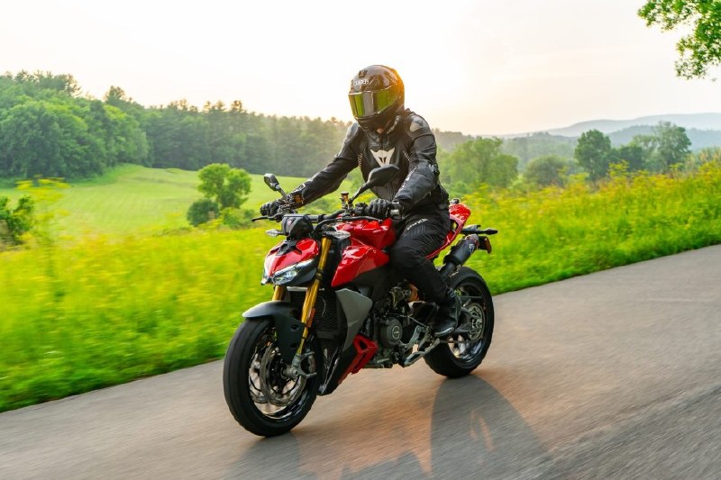 🚀 Ducati вновь поднимает планку агрессивного стрит‑байкинга: 2025‑модель Street