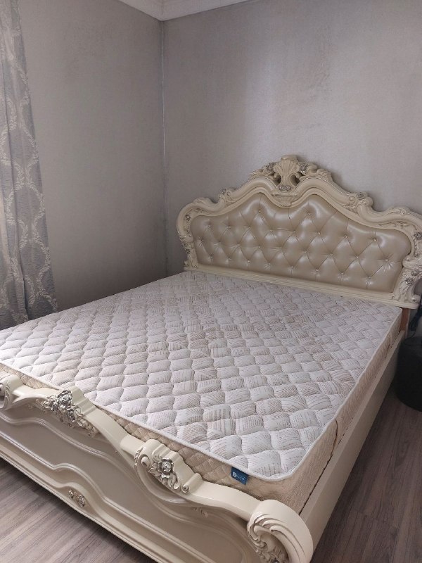 Ортопедический матрас 180×200 в идеальном состоянии — фото 1