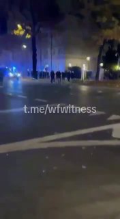 שוטרים נוספים נפרסו על פי הדיווחים לבית הדין החוקתי של פולין, שכן נשיא בית הדין בוגדאן שווייצ'קובסקי אישר ל…