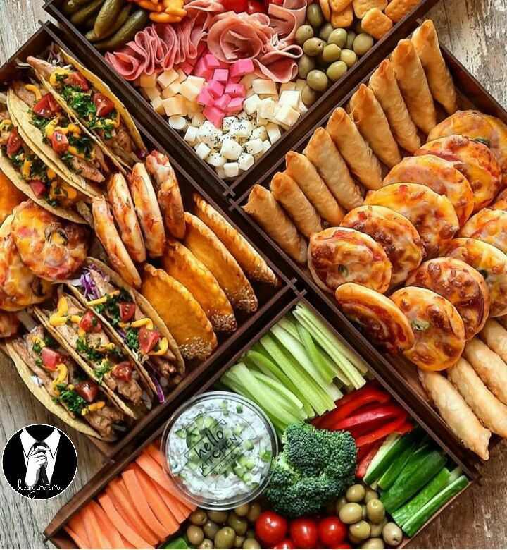 🌟💎LuXury Life💎🌟: #Lunchtime 😍😋Yuuuuummmmmyyyyy🍗🍖🌭🍔🍟🧀🥩🥓🍤🥪🍕OoOoOoOoMmmm🤤😋👅♥️😍😋🤤🍔🔻share & join👇👇@LuxuryLiFeForYou 👅💦