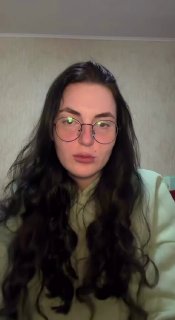 Пользователи Max пожаловались, что в последние дни получали в мессенджере чужие фотографии и видеосообщения, сообщает «Говорит НеМосква». Как пишет телеграм-канал, одна пользовательница Max рассказала, что отправила мужу видео с их детьми, но ему пришло со