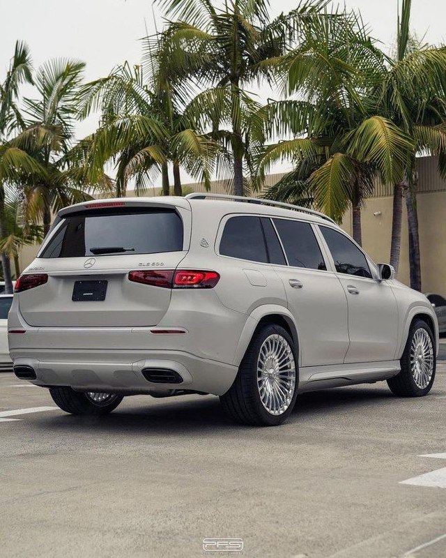 Maybach GLS 600 4MATIC 5