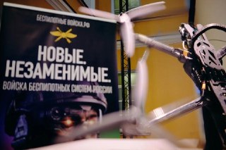 ВШЭ предложила бюджетные места 100 студентам, которые заключат контракт с МинобороныВысшая школа экономики (ВШЭ) запустила программу «Служба + образование», по которой готова оплатить обучение 100 человек в обмен на год службы в российских войсках беспилот