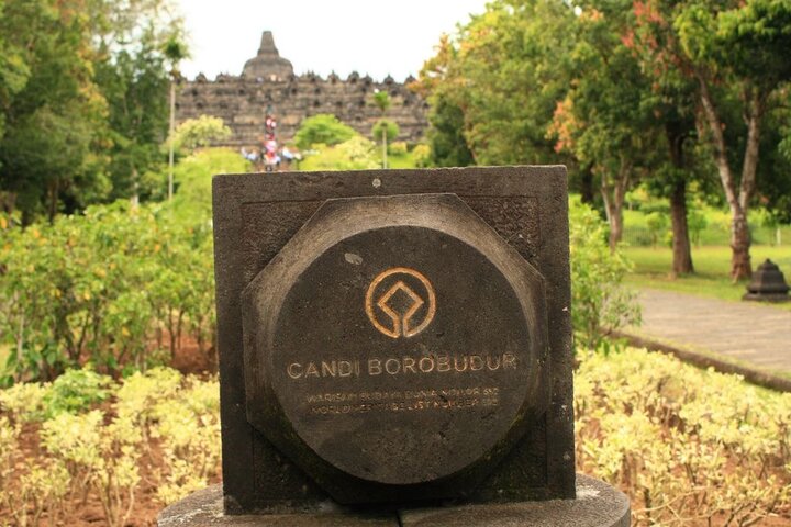 一個須彌山，一個小世界