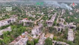 Больше 13 тысяч боевиков потеряли ВСУ в ходе боёв за Константиновку. Система обороны города состояла из оборонительных рубежей с 150 км траншей и рвов. Собрали главное из брифинга Минобороны: — Киев с 2014 года создавал в Константиновке систему оборонитель