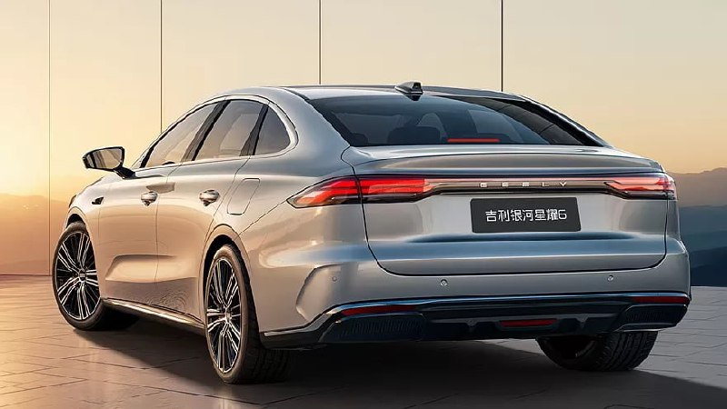 Geely представила седан Galaxy Starshine 6 2