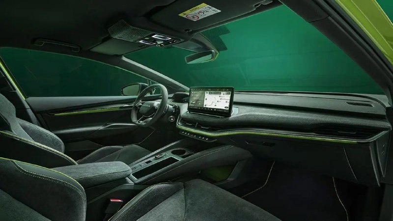 Skoda представила свой самый быстрый электрокроссовер 4
